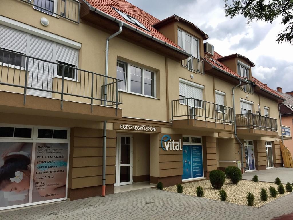 Barand Apartman Eger Zewnętrze zdjęcie